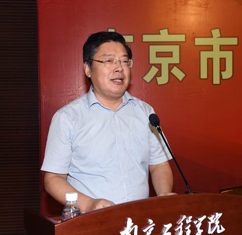 说明: http://xinghuo.njit.edu.cn/__local/0/08/09/7D050975D4E7AED5CB53E424893_E73A3EE1_70223.jpg