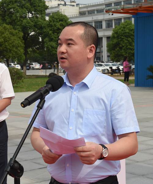 说明: http://www.njit.edu.cn/__local/E/7C/04/AA67C07F9C484711CE6443D8309_7BD774F6_80099.jpg