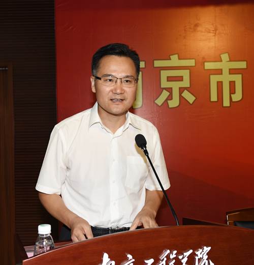说明: http://xinghuo.njit.edu.cn/__local/E/3A/69/48E94919464684EB95CA9161D27_62844955_6035F.jpg