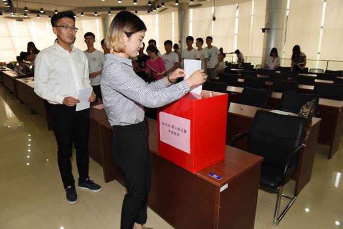 说明: http://www.njit.edu.cn/__local/9/9D/82/9CE664E062FC47B51AE53D93B29_EEB812AE_4AB5E.jpg
